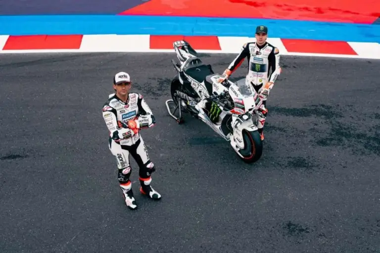Aprilia, special livery at Misano: a ‘White Pearl’ to pay tribute to Piaggio and Gilles Villeneuve