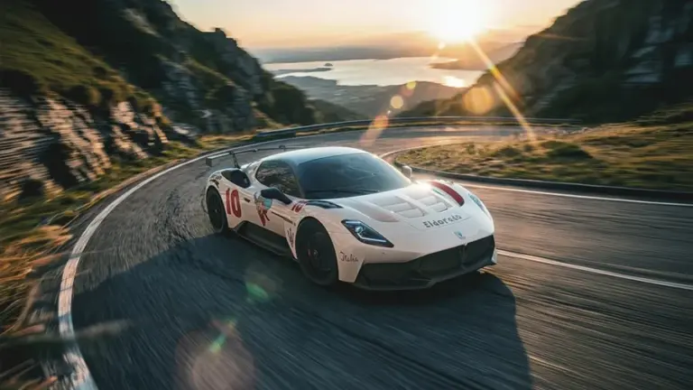Maserati brings the Eldorado to Lake Maggiore: the Trident celebrates 100 years on track and road