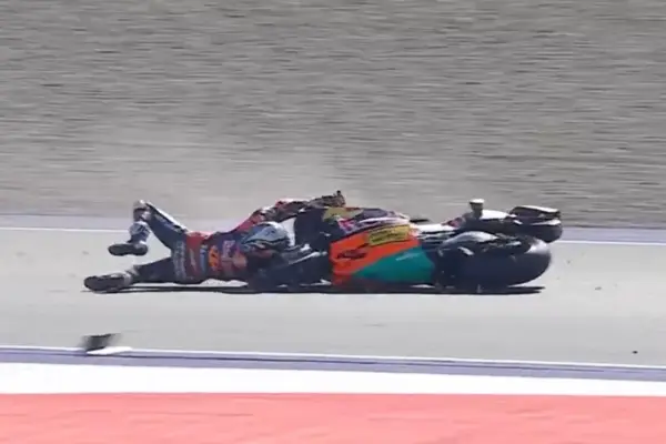 Acosta, what did you do? “My mistake. I looked at the dashboard and lost concentration”