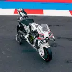 Aprilia, special livery at Misano: a ‘White Pearl’ to pay tribute to Piaggio and Gilles Villeneuve