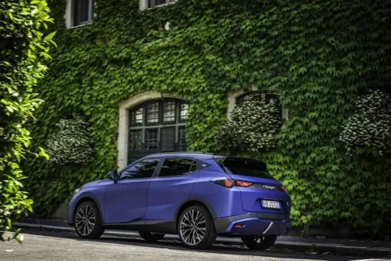 Five models and an industrial bet: Itala and O.S.C.A. present themselves in full at the Turin Auto Show