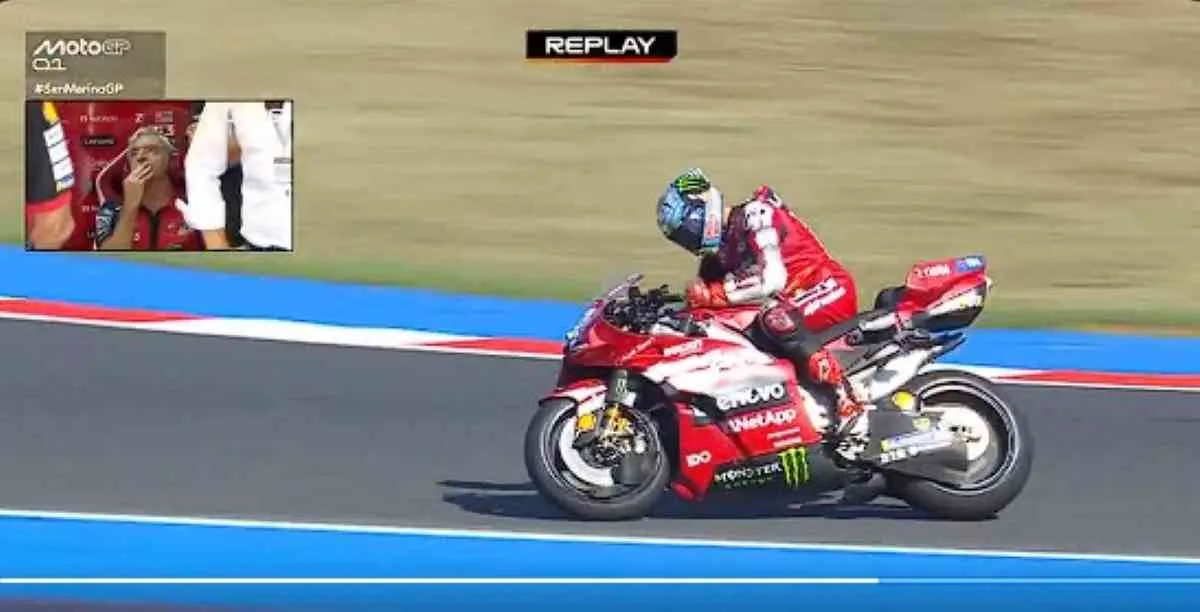 Bagnaia: “I feel humiliated. The punches to the bike? I vented my frustration, I know I can be at the front every Sunday”